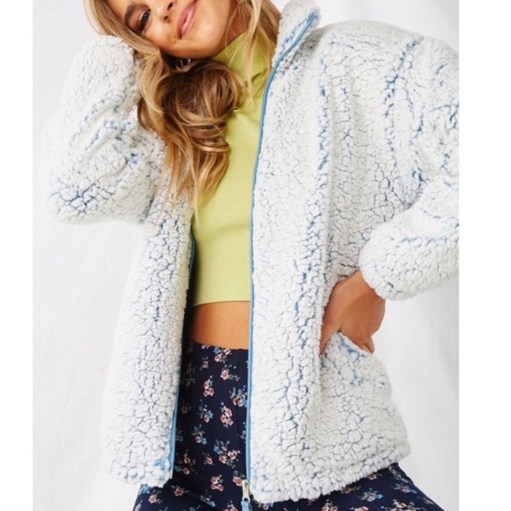 Forever 21 Baby Blue Sherpa Teddy Zip Up Jacket For All Seasons, Worn Once